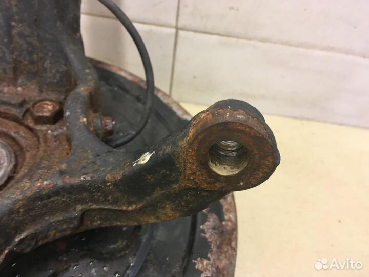 Кулак поворотный передний правый X-Trail (T31) 200