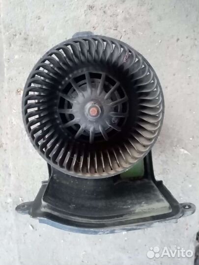 Моторчик отопителя Renault Symbol