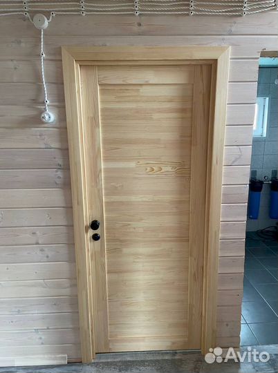 Межкомнатные двери с декоративной отделкой