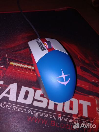 Игровая мышь asus ROG strix impact 2 gundam edit