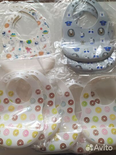 Нагрудник силиконовый