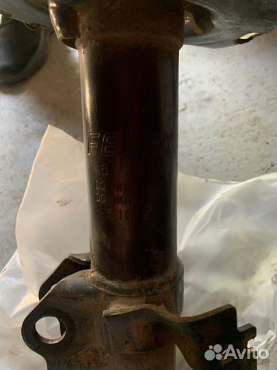 Стойки toyota corolla 150