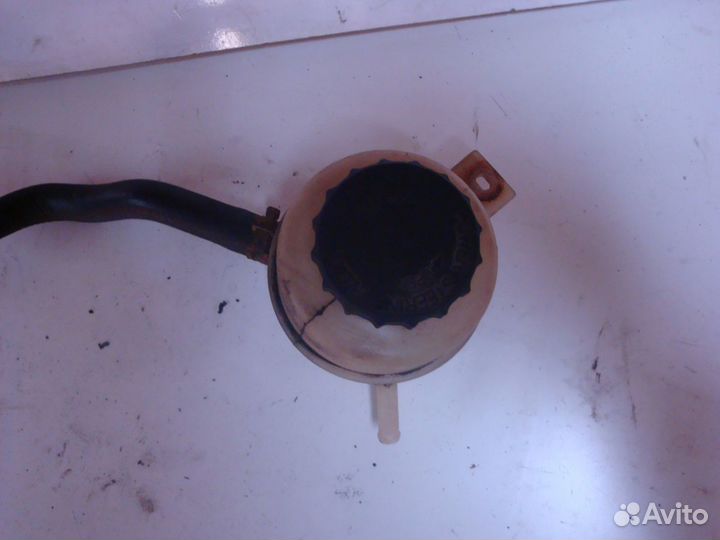 Бачок гур Kia Rio 1 1.5л 2004 г.в