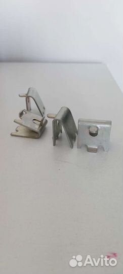 Упор, Держатель полки