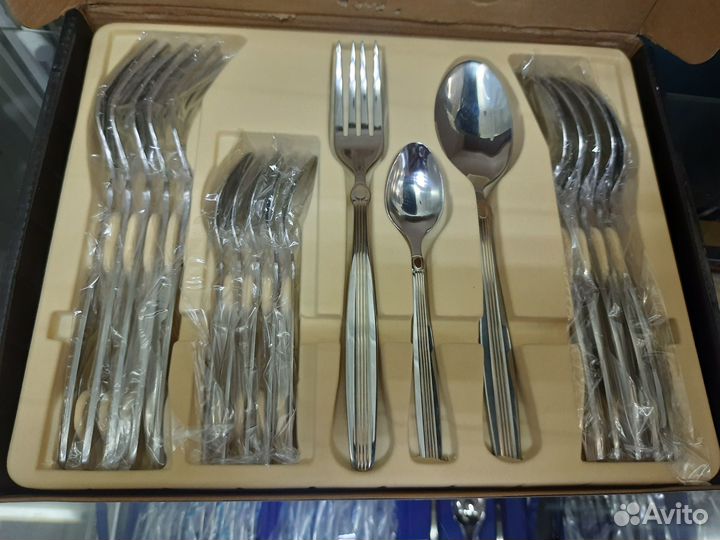 Набор вилок и ложек