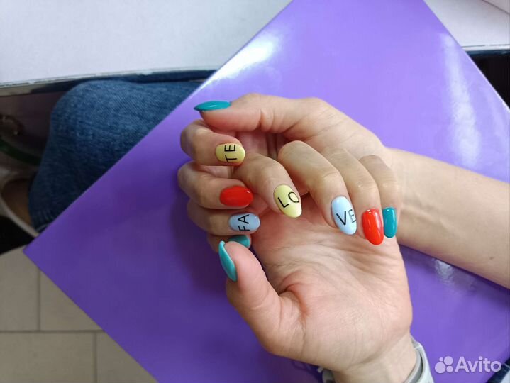 Мастер маникюра и педикюра