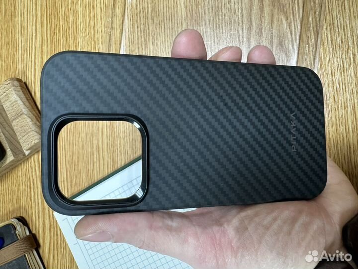 Чехол на iPhone 15 pro Pitaka