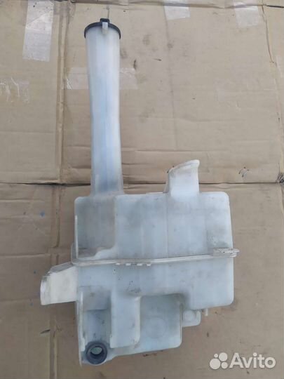 Бачок омывателя Toyota Camry Gracia