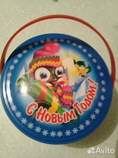 Коробка для новогоднего подарка