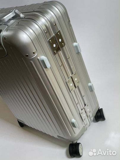 Чемодан Rimowa