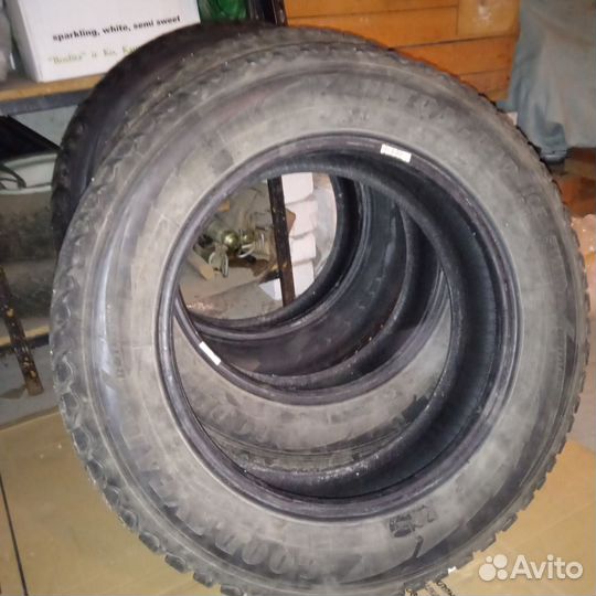 Goodyear Ultragrip Ice Arctic 215/65 R17 99T