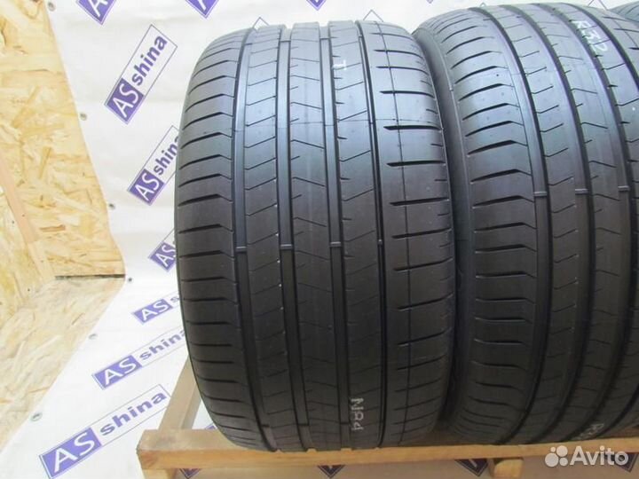 Pirelli P Zero PZ4 275/40 R20 и 315/35 R20 106Y
