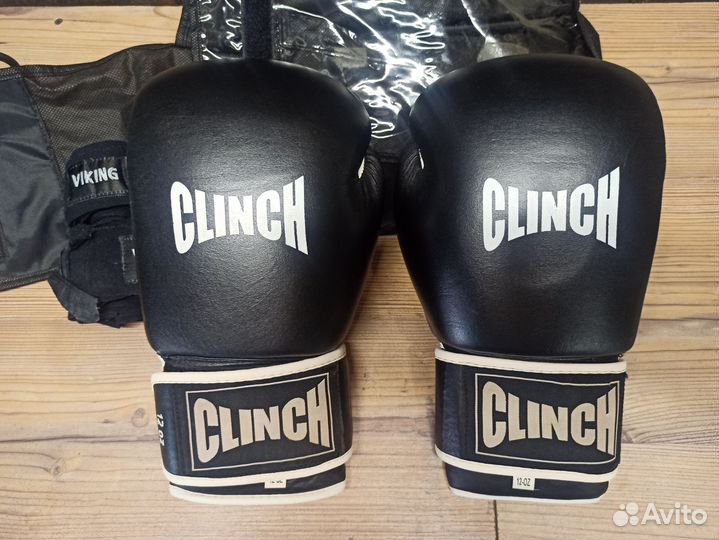 Боксерские перчатки 12 oz clinch