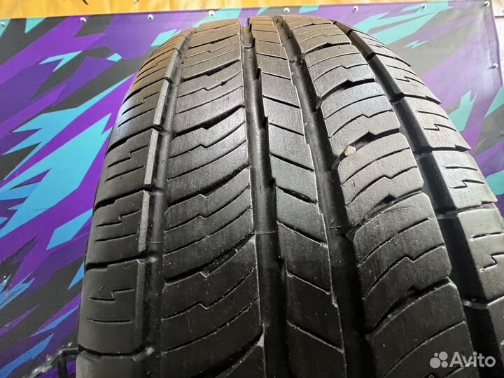 Kumho Road Venture 787 235/70 R16