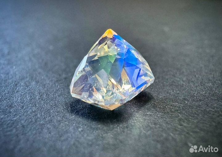 Радужный лунный камень 3,35 ct Мадагаскар