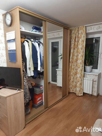 Шкаф купе с зеркалом бу