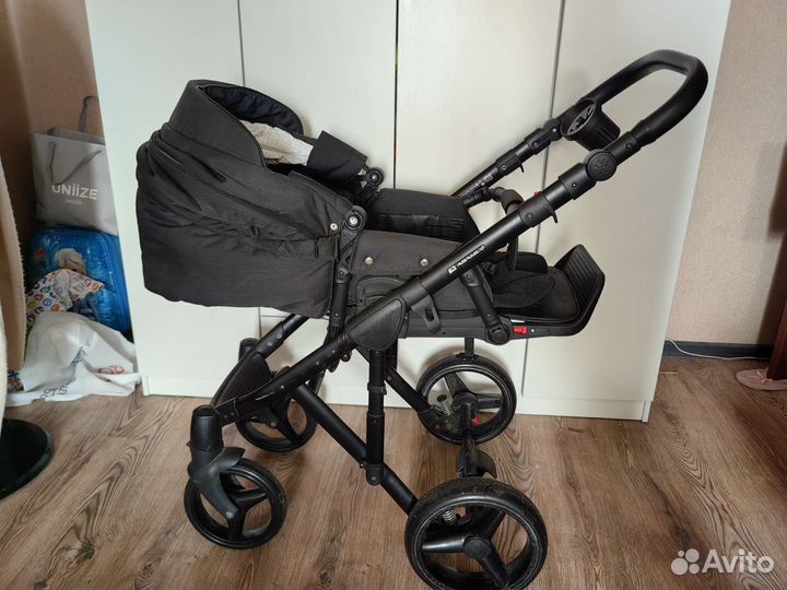 Коляска Adamex Chantal 2 В 1