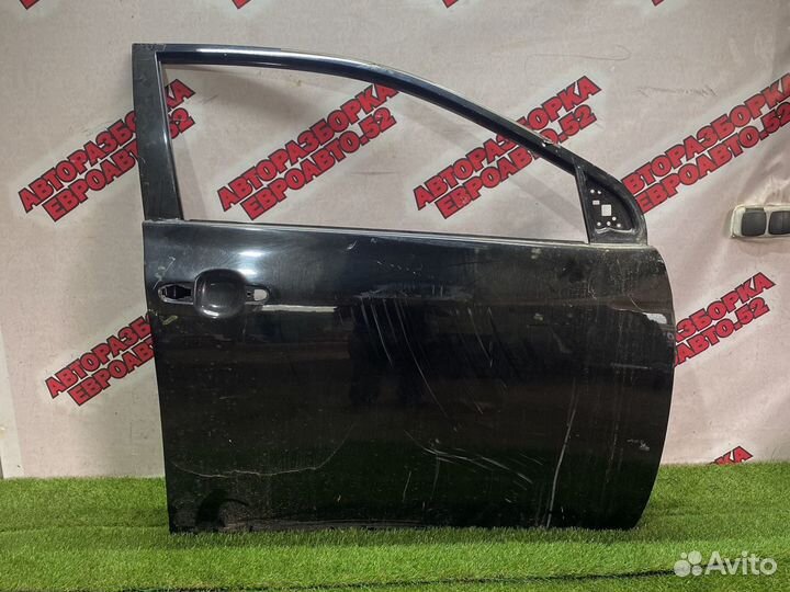 Передняя правая дверь тойота корола Е150