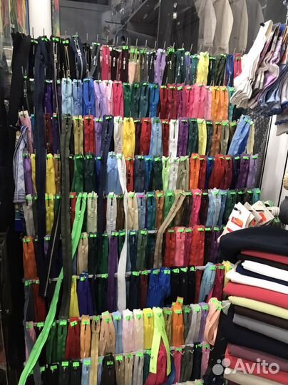 Стойки для мулине, замков, лент. Ящик для денег