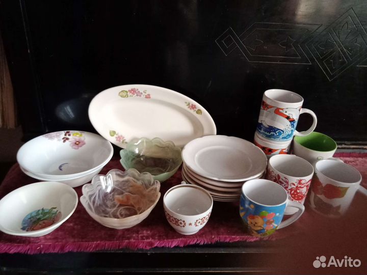 Посуда новая и предметы для кухни