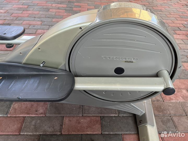 Эллиптический тренажер torneo