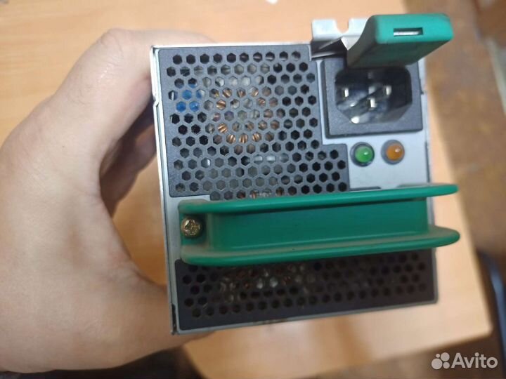 Блок Питания Intel (Delta) 730Wt