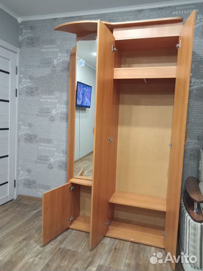 Шкаф в прихожую