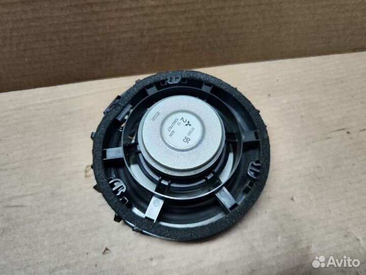 Динамик задней двери Pajero Sport 3