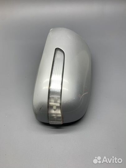 Корпус левого зеркала Toyota Wish ZNE 10 05-09гв