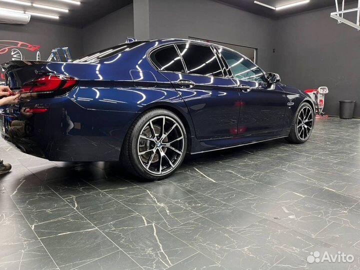 Лезвия порогов под карбон BMW 5 серия F10 ф10 бмв