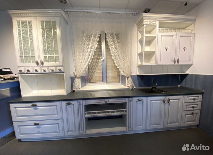 Кухня с Итальянскими фасадами готовая