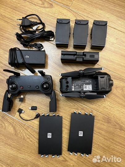 Квадрокоптер DJI Mavic Air