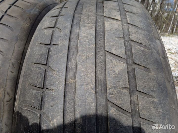 Tigar High Performance 215/60 R16 94N