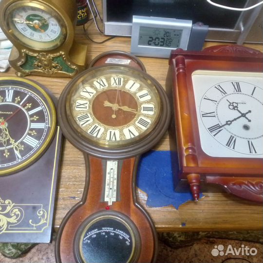 Настольные часы
