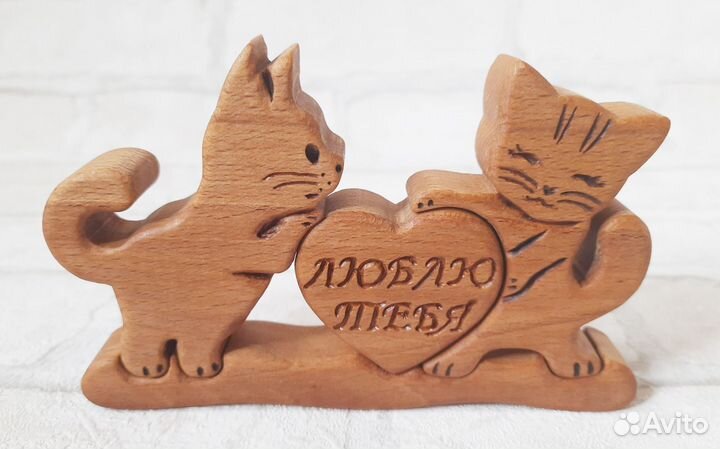 Статуэтка:Кот и кошка с сердечком