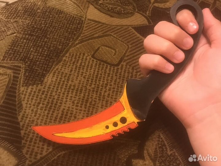 Деревянный нож коготь из кс го раскрашенный