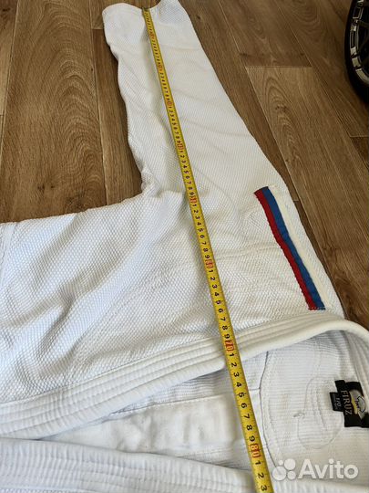 Самбовка. Борцовское кимоно с ремнем