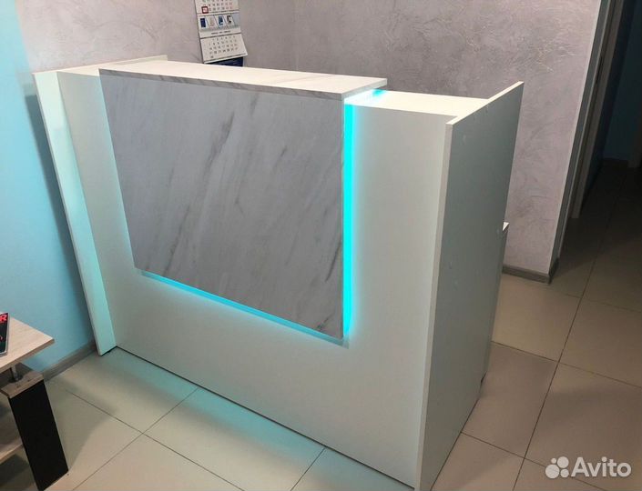 Стойка Ресепшен