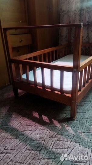 Детская кроватка 140х70