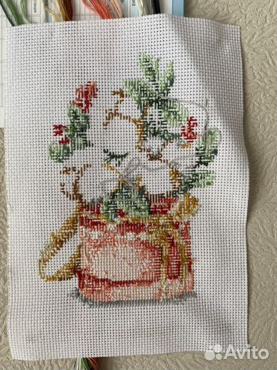 Вышивка Хлопок в красной коробке бу