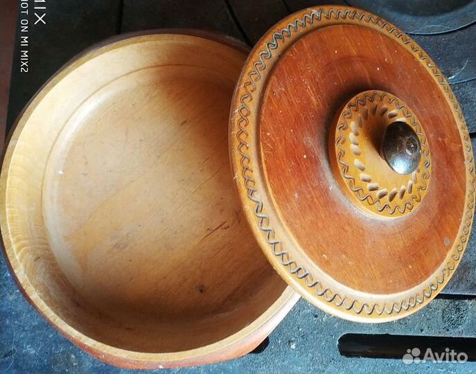 Шкатулки из дерева