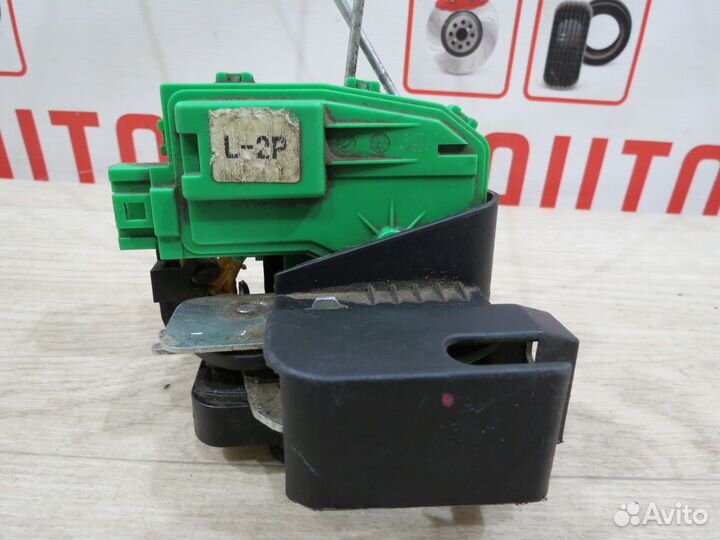 Замок двери задний Hyundai Solaris