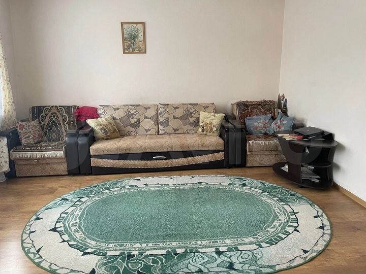 Коттедж 176 м² на участке 6 сот.