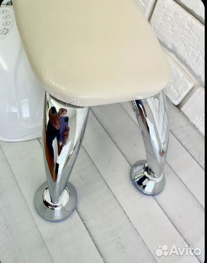 Подставка для рук маникюрная