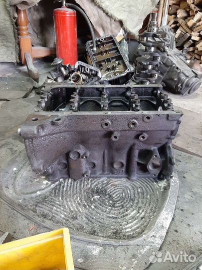 Блок двигателя Мазда 626 ge 1.8 fp