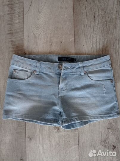 Женские вещи 42 44 за шоколадку