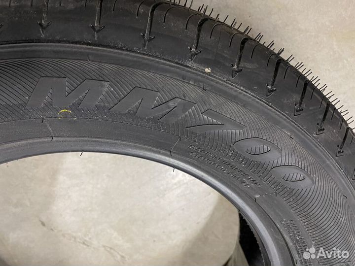 Bars MM700 215/60 R16 97V