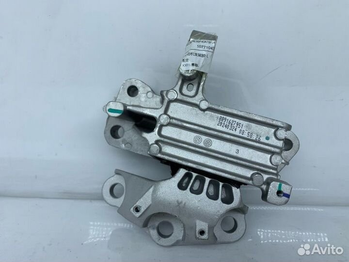 Подушка двигателя левая Geely Tugella FY11