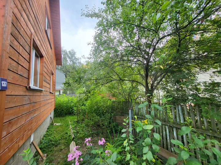 Дом 85 м² на участке 6,3 сот.