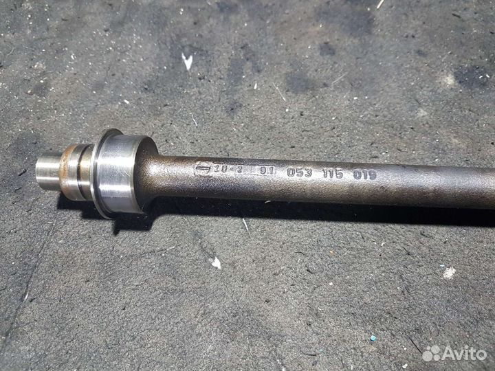 Привод масляного насоса Volkswagen Passat B3 2E